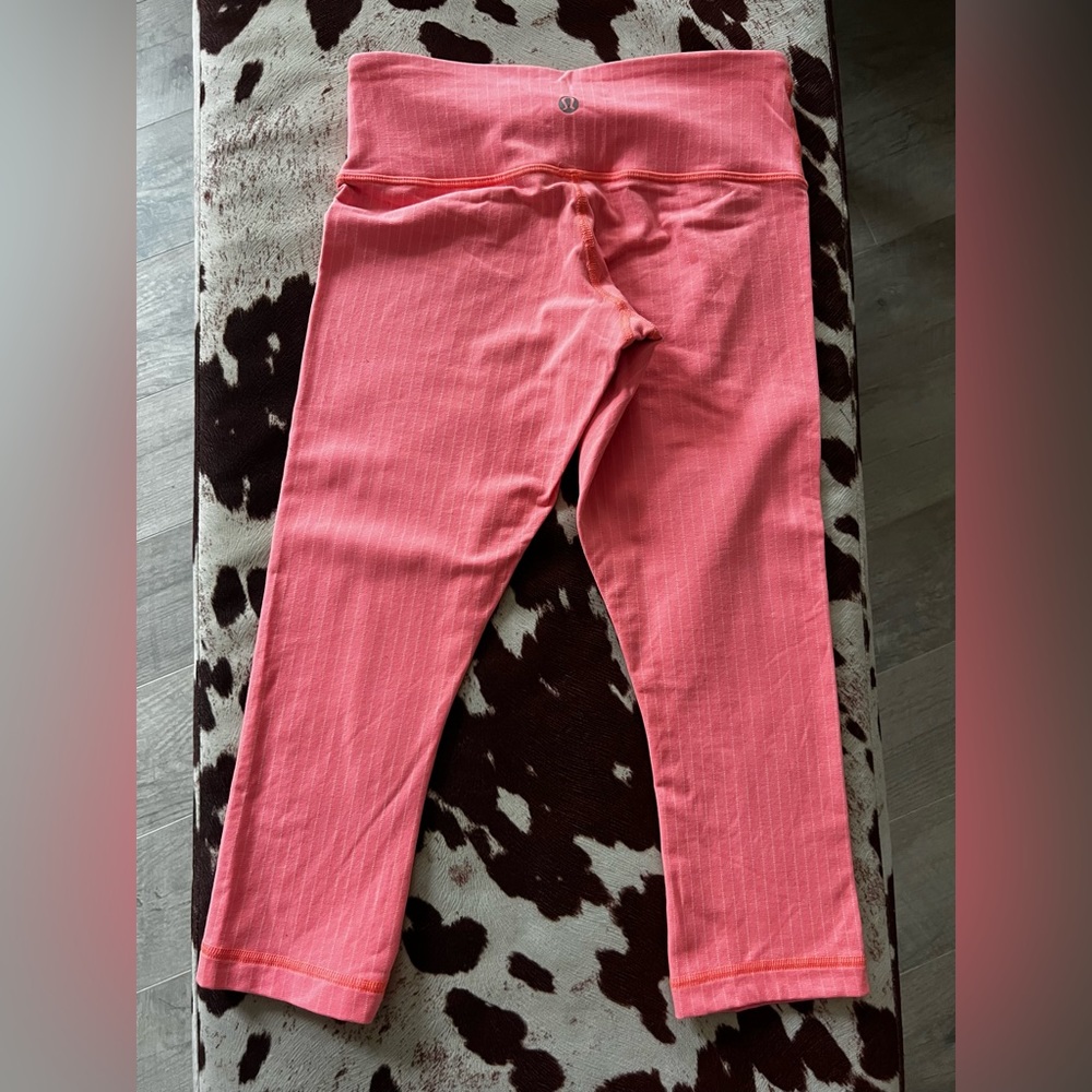 Lululemon cropped leggings size 4
